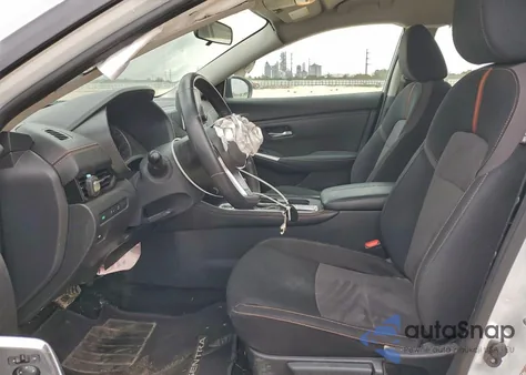 2021 Nissan Sentra Sr z USA, uszkodzony, nr VIN 3N1AB8DV6MY218381